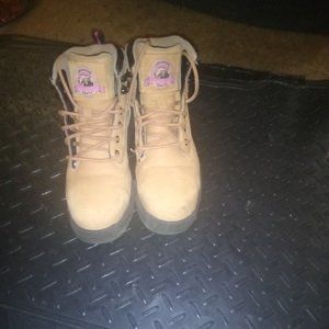 Women's size 6 steel toed boots